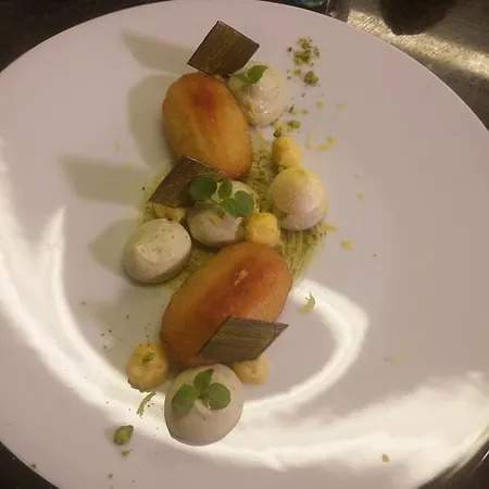 Maison De Hotel 3*